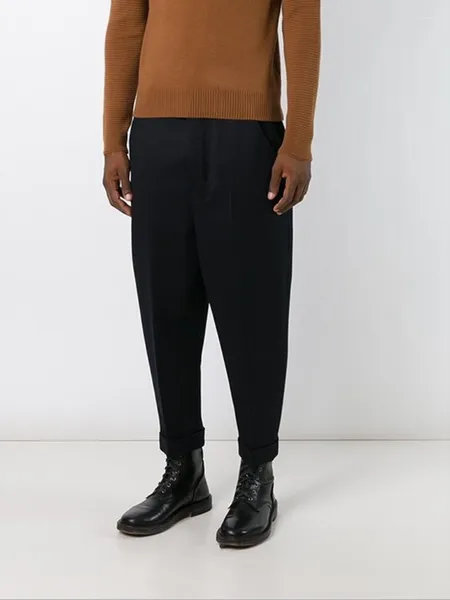 Herrenhose, lässig, kleine Rübe, Frühling und Herbst, schwarz, britischer Stil, Jugendmode, Neun-Punkt-Rollkanten-Design