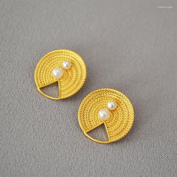 Brincos de argola vintage nicho minimalista padrão redondo marca latão banhado a ouro imitação de pérola 925 agulha de prata