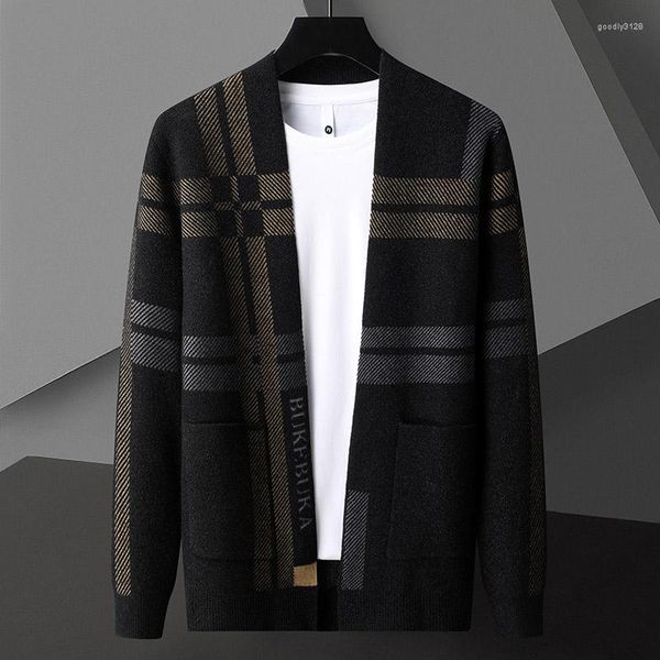 Maglioni da uomo Cardigan lavorato a maglia a righe di marca di moda 2023 Cappotto maglione scialle casual a contrasto jacquard squisito primavera e autunno