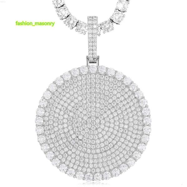 Ciondolo con targhetta per cani Bling in argento sterling 925 placcato in oro bianco Collana con pendente a disco rotondo ghiacciato con diamanti Moissanite Vvs