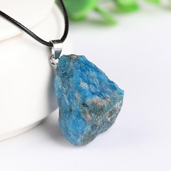 Ожерелья с подвесками, изысканное нерегулярное необработанное синее ожерелье из натурального камня с апатитом для женщин, аксессуары, черная кожаная веревка