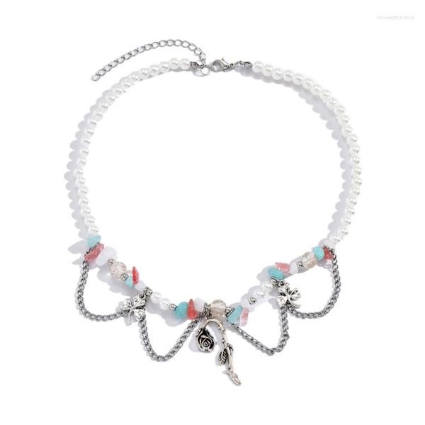 Collane con ciondolo Collana con pietra di fiori incisi Perline fatte a mano Nekclace Accessorio di moda squisito Girocollo con perline Regalo perfetto per le donne