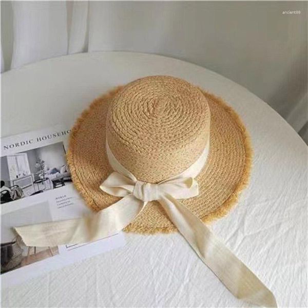 Chapéus de borda larga 2023 Verão Bowknot Fringed Sun Letter Floppy Raffia Straw Hat UV Beach