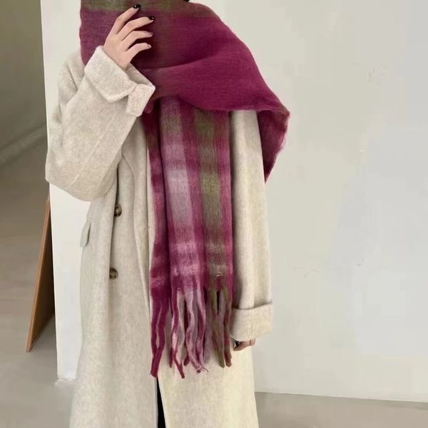 Cachecol feminino de inverno para casal xadrez com gola maillard, designer de moda combinado com itens diários versáteis feitos de material de poliéster