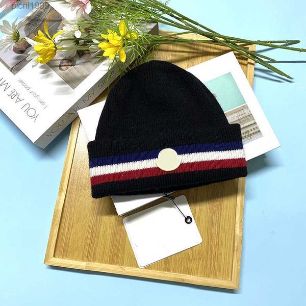 Дизайнерская модная вечеринка Beanie Warm содержит шерстяную вязаную шляпу NFC узнаваемое веб-сайт в помещении и на открытом воздухе.