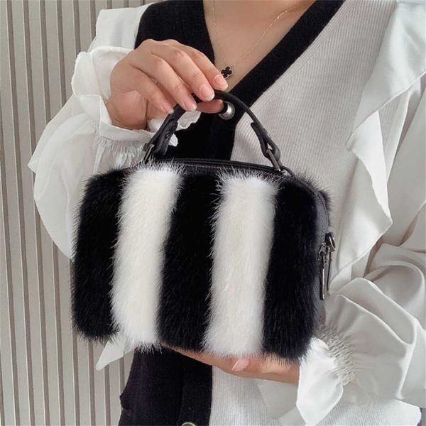 Mink kürk torbası dişi siyah beyaz çanta gerçek omuz çantaları crossbody kadınlar için crossbody winter furry messenger el 220923