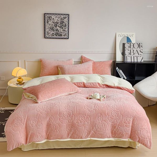 Conjuntos de cama Outono Inverno Leite Veludo Floral 4 Peça Conjunto Luxo Dupla Face Quilt Capa Folha Fronha Rosa Home Têxtil