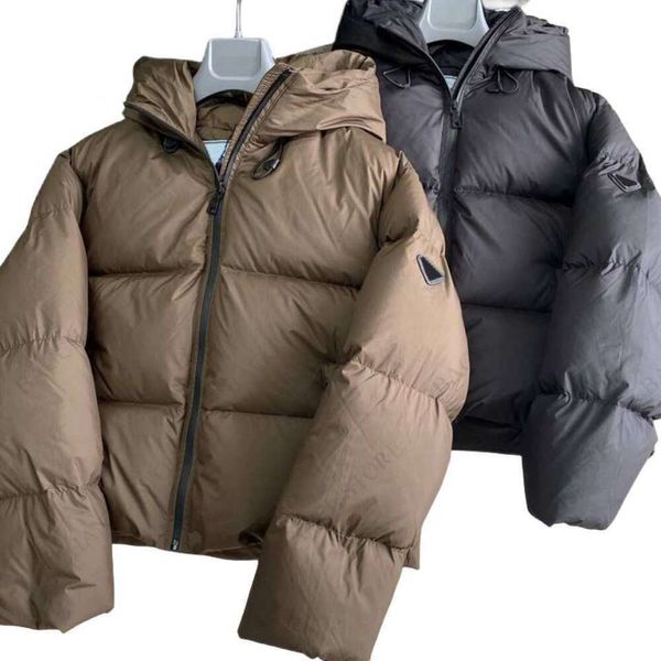 Piumini da donna firmati Giacche classiche di alta qualità Piumini corti con cappuccio Parka firmati Moda triangolo invertito Giacca invernale Parker calda da uomo