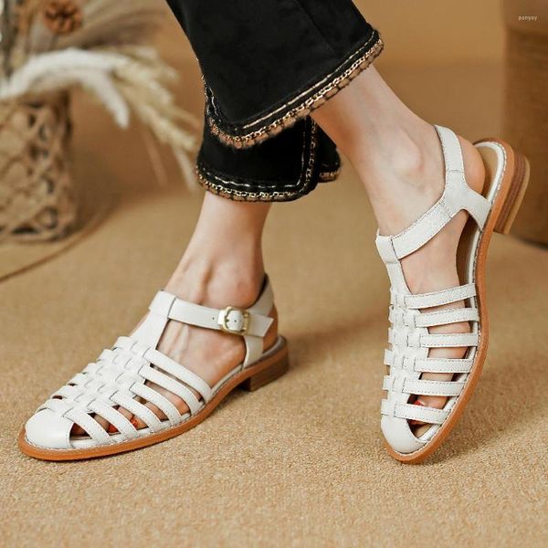 Sandalen Danxuefei Damen Echtes Leder Schmalband Geflochtene T-Riemen Flats Round Toe Cage Sommer Casual Gladiator Schuhe