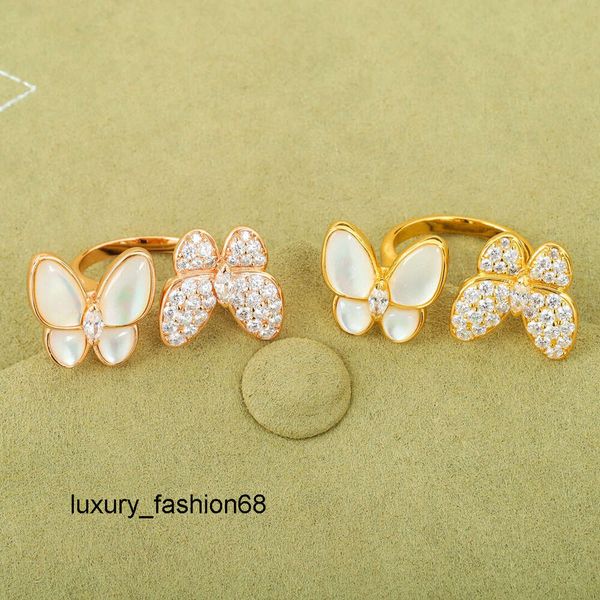 Band Top Ringe Designer Hohe Version Fritillary Stones Schmetterling Dreidimensionaler Licht Index Ring Weibliche Persönlichkeit Mode Nische Internet Celebr