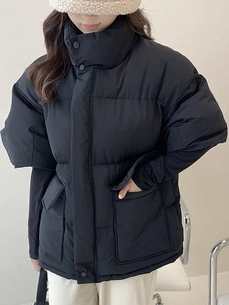 Trench da donna Piumino nero Donna Autunno Inverno Cappotto imbottito in cotone caldo spesso Colletto alla coreana casual a mezza manica moda coreana femminile