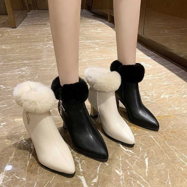 Женские модные ботинки, корейские женские ботильоны из мягкой кожи с плюшем, женские короткие туфли на высоком каблуке 7,5 см, новая зимняя обувь 230922