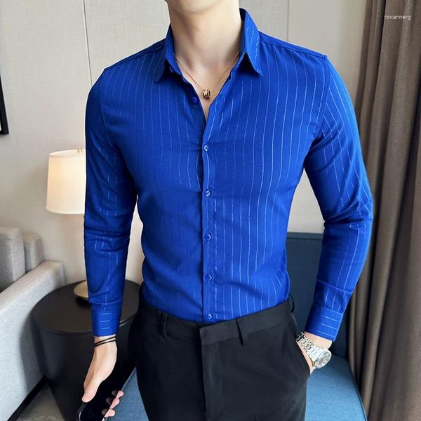 Camisas casuais masculinas 2024 Royal Blue Pinstripe Business para Mens Slim Fit Blusa Social Party Outfits Trabalho Escritório Desgaste Roupas Estilo Coreano