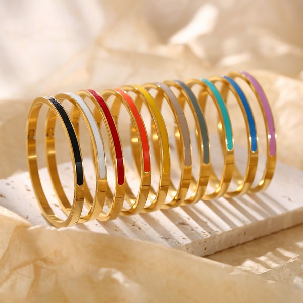 Bracciale CARLIDANA Braccialetti di lusso colorati in smalto arancione Braccialetti per le donne Regalo del partito Braccialetti di moda Gioielli originali in acciaio inossidabile 230925