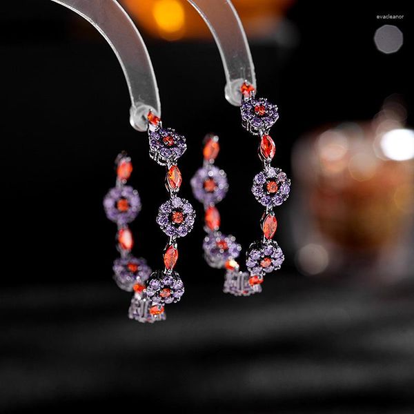 Серьги-кольца, модные ретро с крутым и стильным персонализированным кольцом с черной нижней частью, цветным цирконовым игольчатым цветком