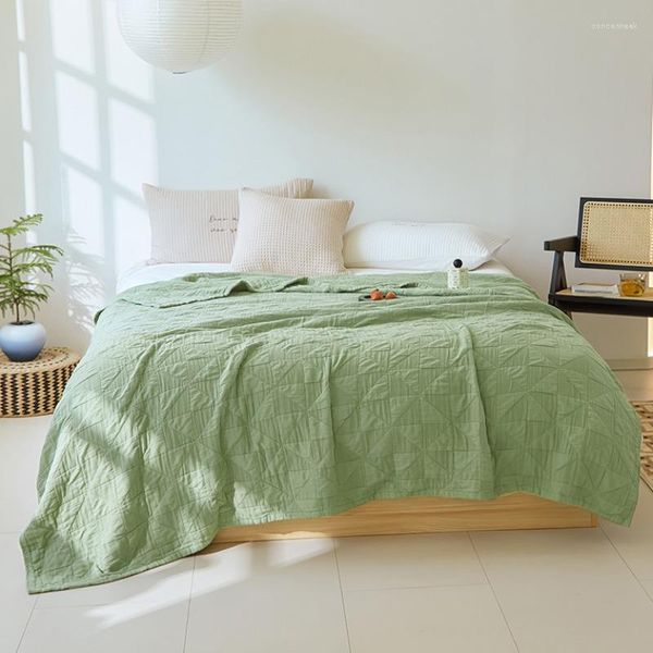 Decken Plain Relief Reine Baumwolle Gaze Handtuch Quilt Vier Schicht Weiche Haut Freundliche Decke Sommer Nickerchen Casual Abdeckung Tagesdecke auf dem Bett