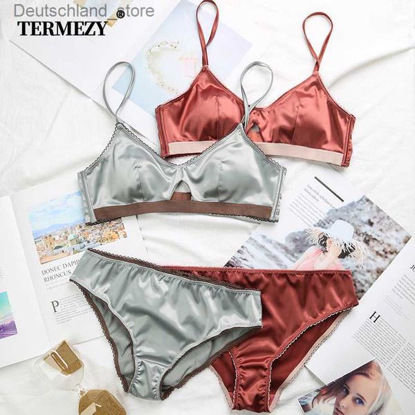 Charme Pulseiras TERMEZY Novas Mulheres Roupa Interior Fio Livre Sutiã de Cetim Fino 3/4 Copos Sutiã e Calcinha Conjunto Oco Lingerie Mulheres Brassiere Bralette Q230925