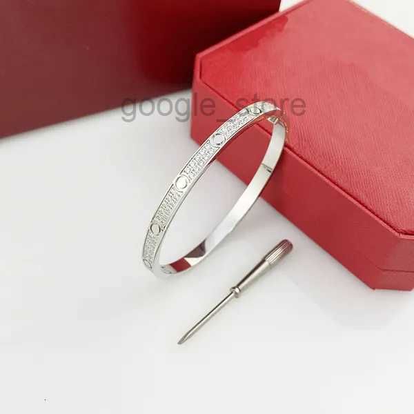 4 mm breite Liebes-Diamant-Armbänder für Männer und Frauen, Designer-Schraubarmband, luxuriös, voller Mode, klassisch, Weihnachten, Valentinstag, Schmuck8mji
