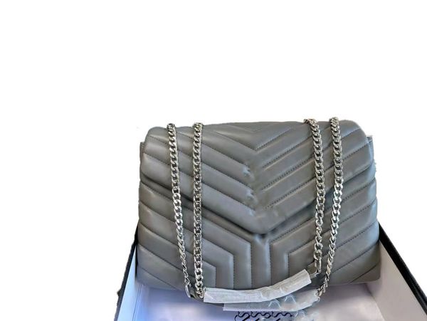 Die Kettentasche ist ein gut aussehender, leichter und luxuriöser Rucksack mit Kettentasche, Umhängetasche, Schrägtasche und Beuteltasche, Gepäck, Modetaschen, Handtasche, Schulranzen, Einkaufstasche