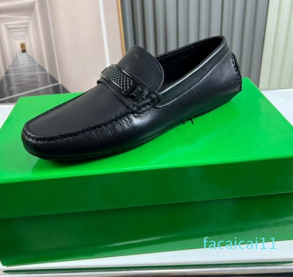 Homens de luxo design vestido sapatos casuais mocassins preto couro genuíno mocassins sapatos de casamento planos deslizamento em oxfords caminhada ao ar livre confortável