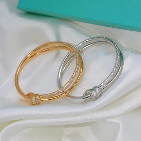 Pulseira designer pulseira pulseira de luxo designer carta cor sólida diamante nó design mulheres pulseira estilo versátil presentes de natal grande caixa 5 estilos