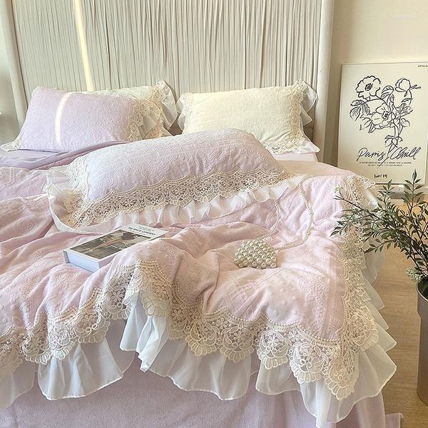 Conjuntos de cama Rosa Roxo Vintage Rosa Esculpida Veludo Romântico Rendas Ruffles Conjunto Fofo Leite Duveta Capa Cama Folha Fronha