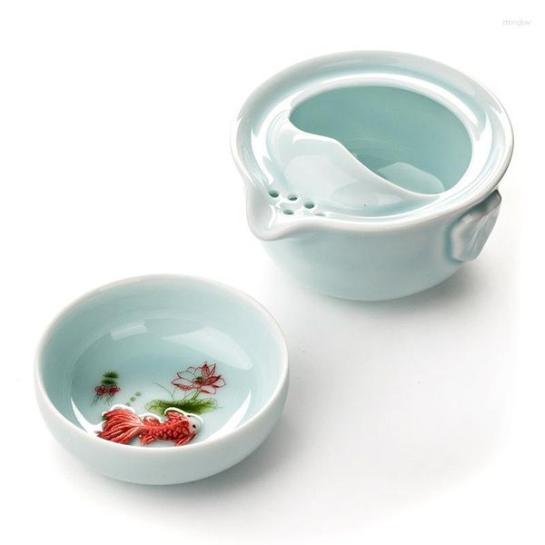 Set da tè Elegante set da tè Gaiwan di alta qualità Celadon 3d Carp Include 1 teiera Tazza da tè Bollitore bello e facile.