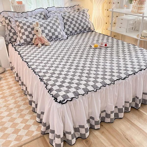 Yatak etek sıcak pazen elastik tabakalı yatak koruyucusu kapak çizgi film baskısı peluş süper yumuşak rahat yatak örtüsü