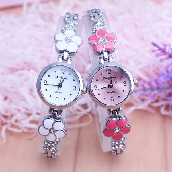 Женские часы, знаменитые бабочки, серебряные женские часы для девочек, кварцевые повседневные модные часы, роскошные часы из нержавеющей стали, Lucky Grass 230925