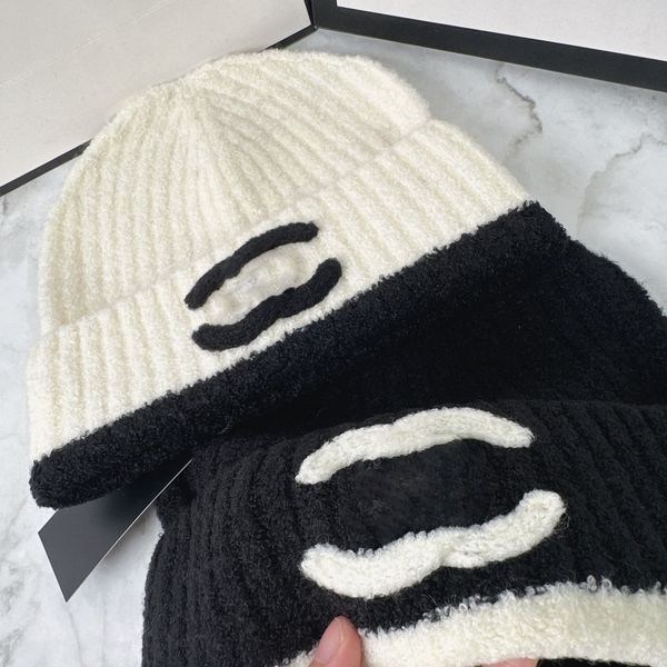 Klasik Tasarımcı Sonbahar Kış Beanie Şapkalar Erkek ve Kadın Kaşmir Örme Şapka Markası Çift Mektup C Evrensel Örme Kapak Sonbahar Yün Açık Sıcak Kafatası Kapakları