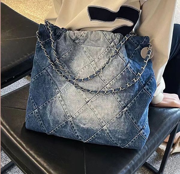 2 Stück Modedesigner-Taschen aus Denim-Material, Einkaufstasche mit großem Fassungsvermögen, Handtasche aus Ölwachs, woc, Perlenkette aus Leder mit Kettenumhängetasche