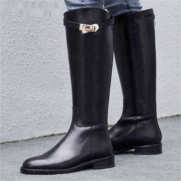 Botas mulheres motocicleta tubarão fivela alta joelho zíper redondo dedo do pé botas de couro feminino designer sapatos 220729