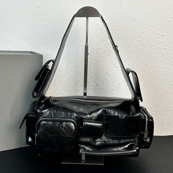 Grande capacidade bolsa de ombro designer bolsa feminina zíper sacola de alta qualidade prata hardware zíper bolso estilo punk com tampa nas axilas bolsa de viagem preto