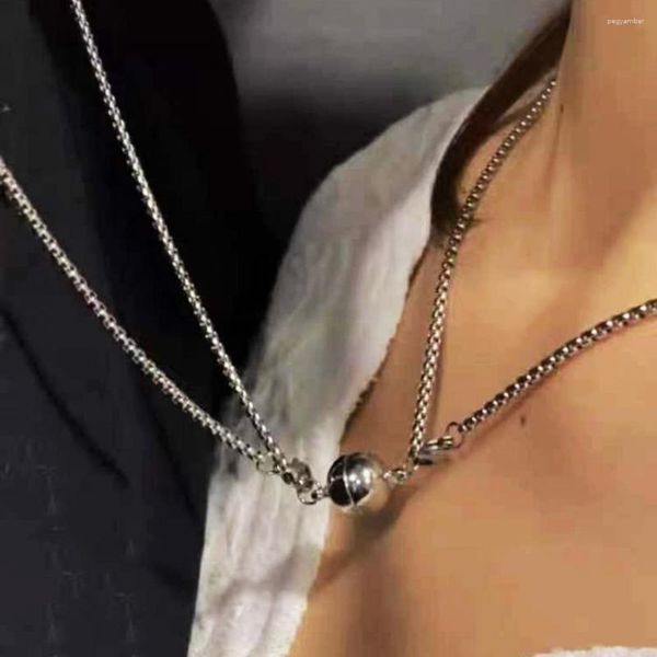 Ketten fallen! 1 Paar Halskette gepaart Magnet Titan Stahl kreative Liebhaber Hals Dekor für Valentinstag