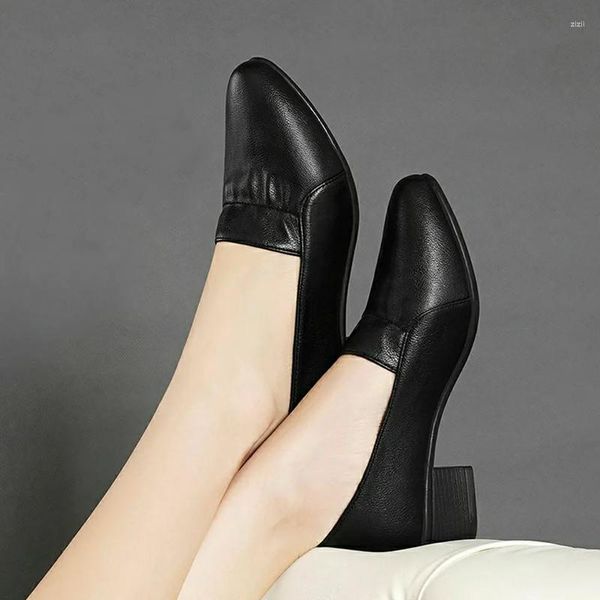 Sapatos de vestido 2023 mocassins mulheres saltos médios couro preto senhora trabalho sapato profissional designer de luxo zapatos de mujer