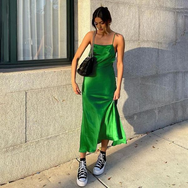 Abiti casual Clothland Donna Sexy Green Backless Cami Dress Spaghetti cinghie senza maniche One Piece Guaina Midi Vestido QC968