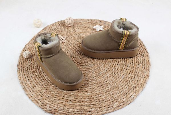 Austrália botas de neve plataforma inverno novo adicionar lã para engrossar sapatos de algodão dedo do pé redondo botas de tornozelo bordadas para mulheres botas de lã