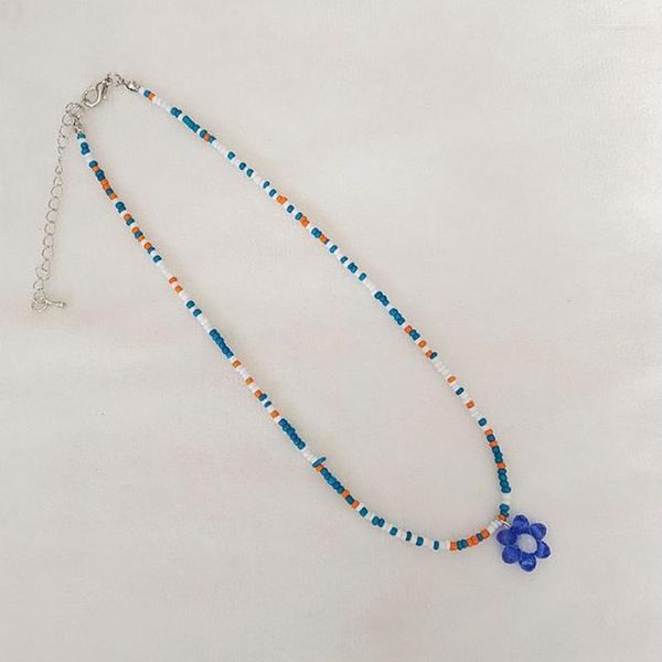 Anhänger-Halsketten, niedliches süßes kleines Gänseblümchen, böhmische Vintage-Bonbonfarben-Blumen-Halskette, bunte Perlenkette, Halsband-Ornament