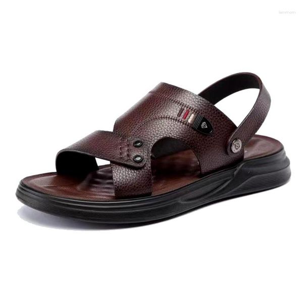 Sandali da uomo in vera pelle pura pelle bovina estivi impermeabili slip-on papà guida scarpe da spiaggia maschili a doppio uso con suola morbida