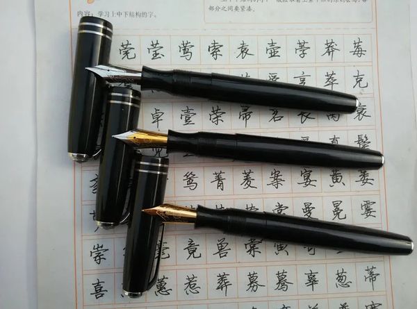 Penne stilografiche Originali Jin Xing 28 Penna stella dorata vecchio stile classico antico rotante anni '90 230927
