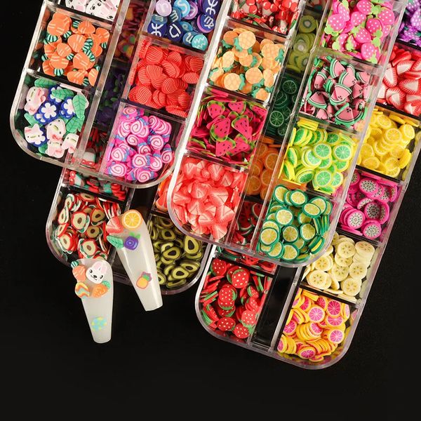 Nail Art Kits 4 Sets Kawaii Fruit Charms Kompletter Satz Scheibendekoration Flaky Clay 3D Design DIY Maniküre Zubehör Nägel Zubehör 230927