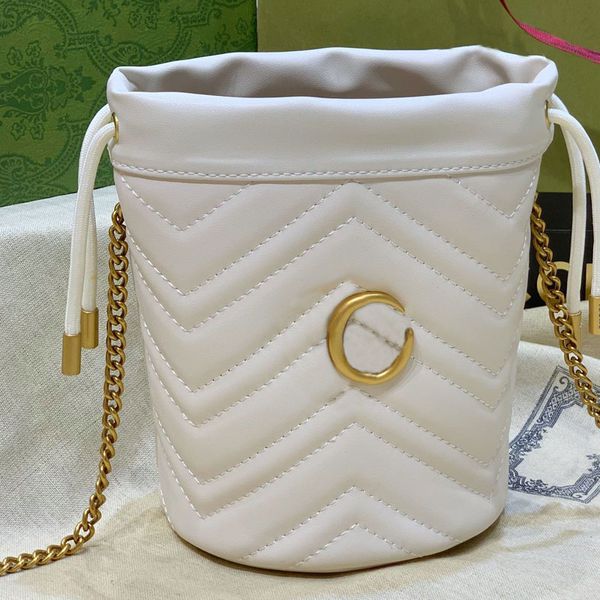 Borsa a secchiello in vera pelle Borse da donna con lettere classiche Borse a tracolla con motivo a forma di cuore con catena dorata Borse a tracolla regolabili alla moda