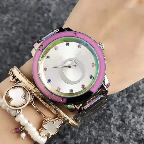 2023 nova marca de moda relógio feminino meninas colorido estilo cristal aço banda metal quartzo relógios pulso atacado frete grátis designer presente