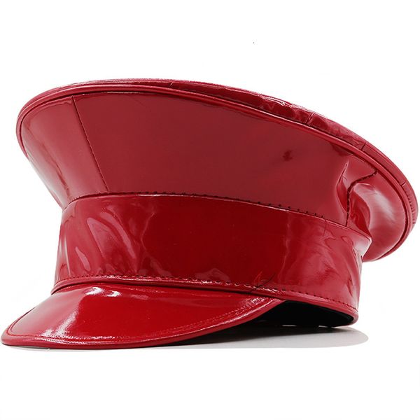 Cappelli da festa Designer Brand Cappello militare in pelle da uomo rosso da donna Ufficiale tedesco Visiera parasole Berretto militare in pelleCosplay Halloween 230925