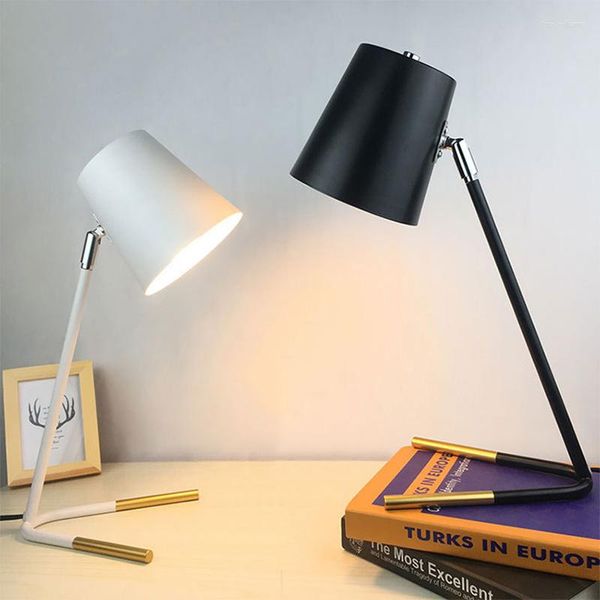 Lampade da tavolo Lampada nordica LED Nero Bianco Moderna Campagna Ferro semplice per studio Camera da letto Salotto Libreria El Reading