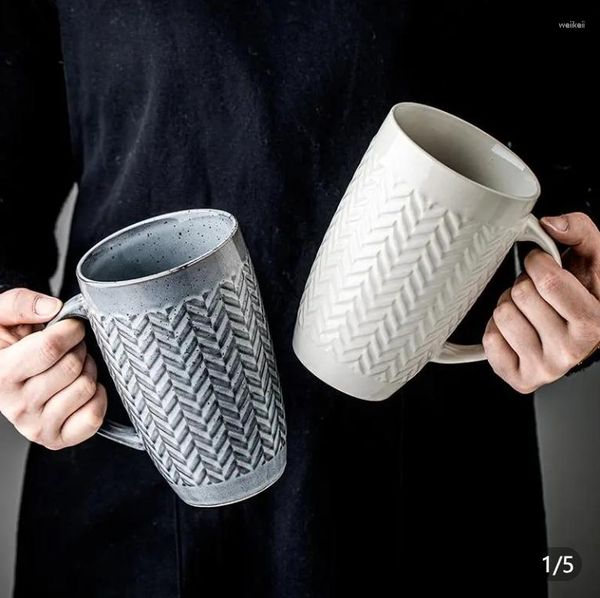 Tazze Tazza in rilievo retrò giapponese di grande capacità Stile europeo Forno che cambia smalto Ceramica per amanti della tazza alta Acqua domestica