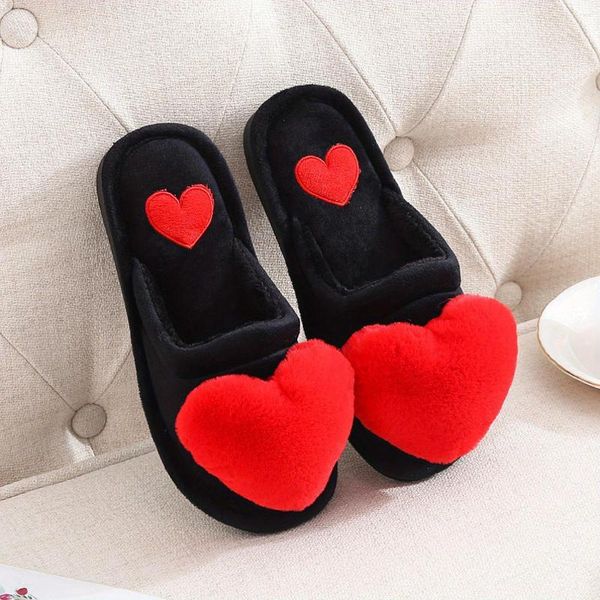 Chinelos femininos decoração de coração confortável dedo fechado deslizamento em sapatos femininos inverno quente