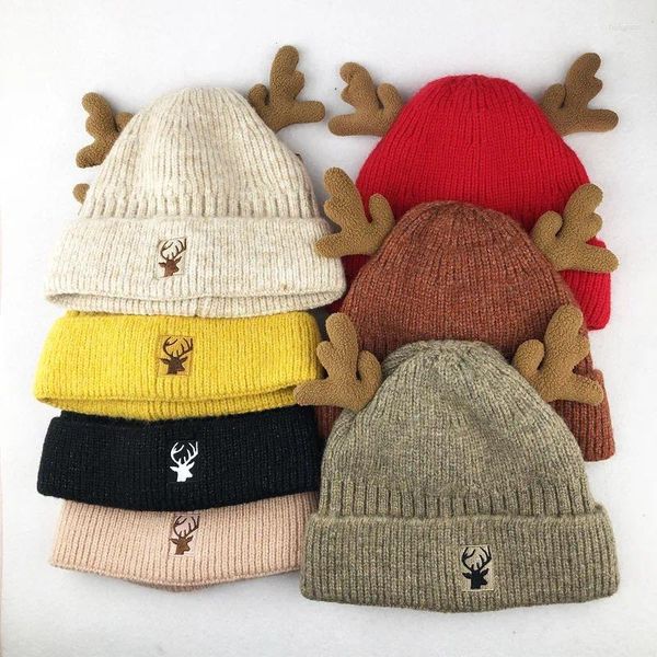 Шапки, шарфы, комплекты перчаток, 2023, рождественская шапка, женская зимняя флисовая теплая вязаная милая шерстяная шапка с рогами для защиты на открытом воздухе