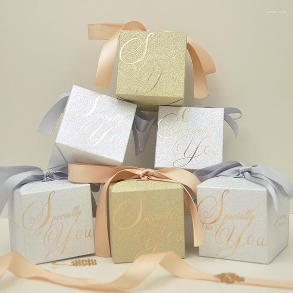 Confezione regalo 50 pezzi Scatole da imballaggio Confezione Bomboniere per matrimoni Scatole per caramelle con nastri Compleanno Mariage Borse per souvenir per gli ospiti