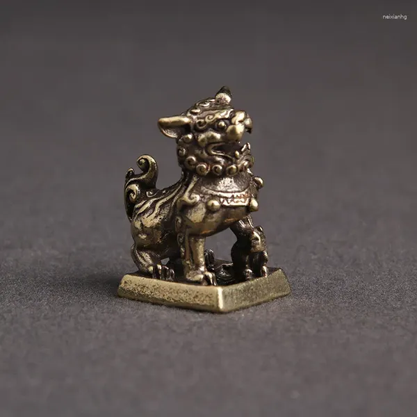 Figurine decorative Rame Leone Sigillo della fortuna Desktop di casa Piccoli ornamenti Decorazione Ottone Animali Feng Shui Miniature Portachiavi Ciondolo